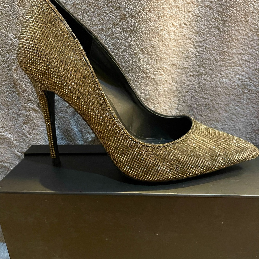 Steve Madden Gold Heels